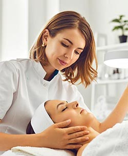 Medical Grade Skin Care in Schaumburg, IL and Chicago, IL Medical Grade Skin Care in Schaumburg, IL and Chicago, IL