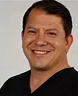 Dr. Carlos Farias, MD Plastic Surgeon at Face Works Plastic Surgery in Schaumburg, IL